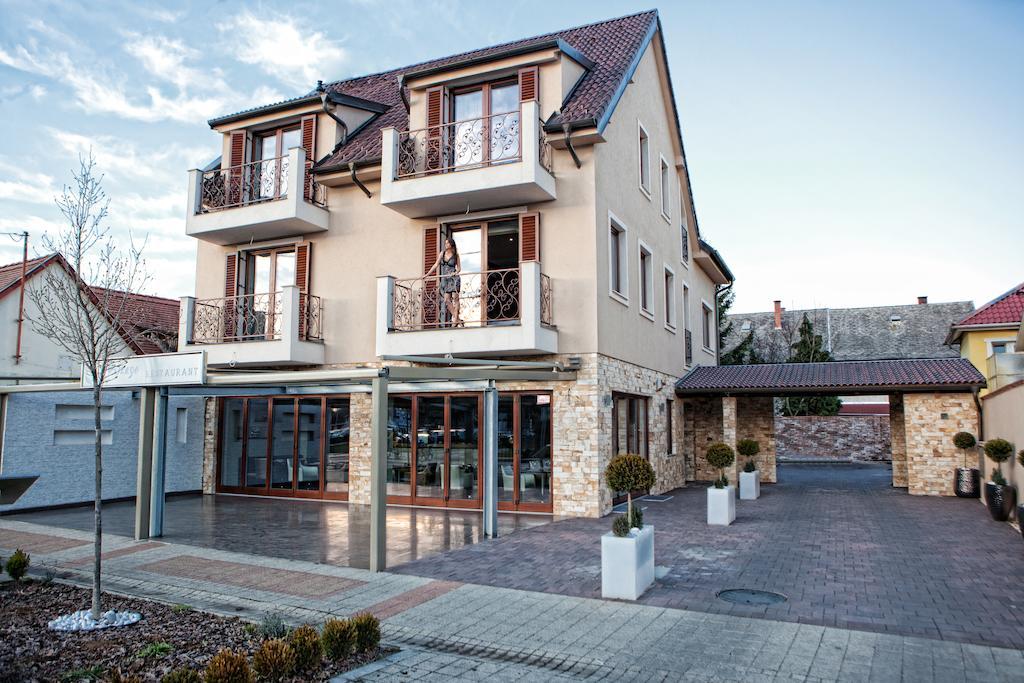 Mirage Hotel Шарвар Номер фото